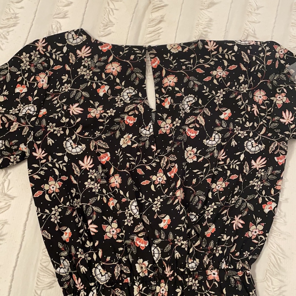 Patterned Romper - Picture 4 of 5